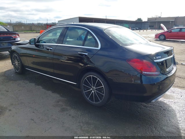 2020 MERCEDES-BENZ C 300 W1KWF8DB2LR598262 Photo 2