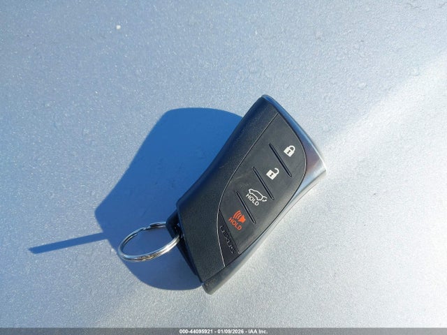 Lexus UX 250H 2019 JTHU9JBH4K2004400 Image 11