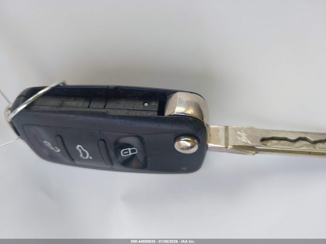 2012 VOLKSWAGEN TIGUAN WVGAV7AX3CW550686 Photo 10