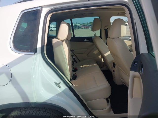 2012 VOLKSWAGEN TIGUAN WVGAV7AX3CW550686 Photo 7
