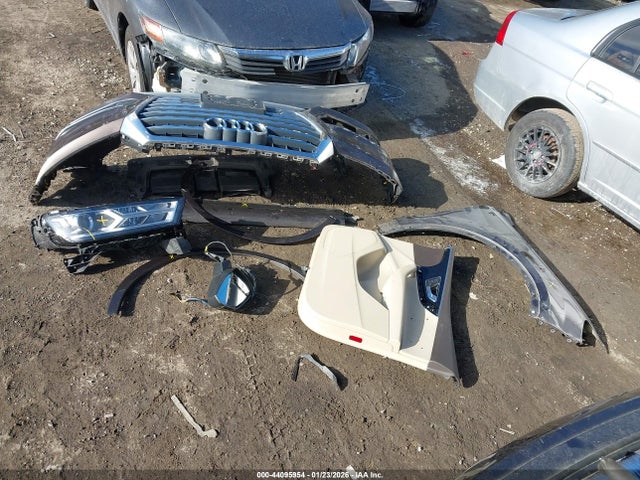 Продажа на аукционе авто 2017 Audi Q7 3.0t Premium, vin: WA1LAAF75HD031599, номер лота: 44095954
