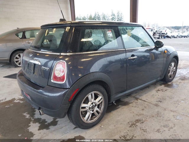 2013 MINI HARDTOP WMWSU3C56DT688819 Photo 3