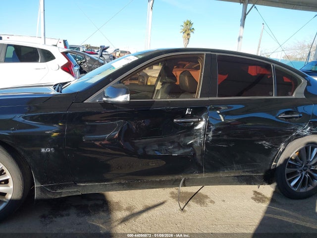 Infiniti Q50 3.0t Luxe 2018 JN1EV7AP1JM590606 Image 14