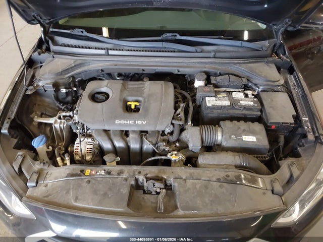 Hyundai ELANTRA SE 2018 5NPD74LF6JH264235 Image 10