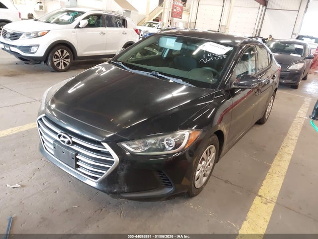 Hyundai ELANTRA SE 2018 5NPD74LF6JH264235 Image 2