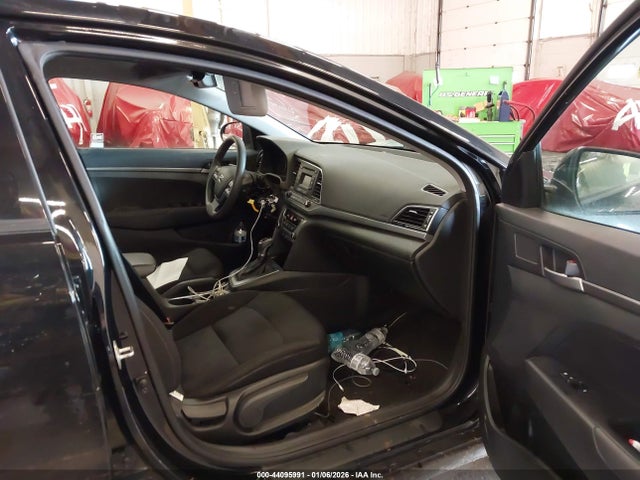 Hyundai ELANTRA SE 2018 5NPD74LF6JH264235 Image 5