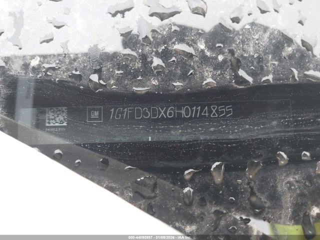 2017 CHEVROLET CAMARO 1G1FD3DX6H0114855 Photo 8