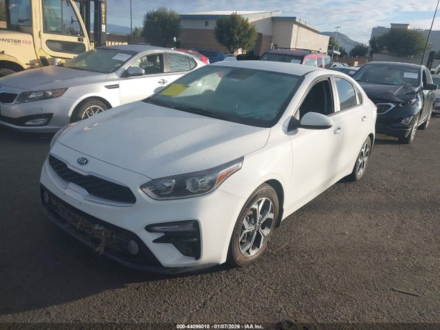 KIA Forte Lxs 2021 3KPF24AD3ME354749 Image 2