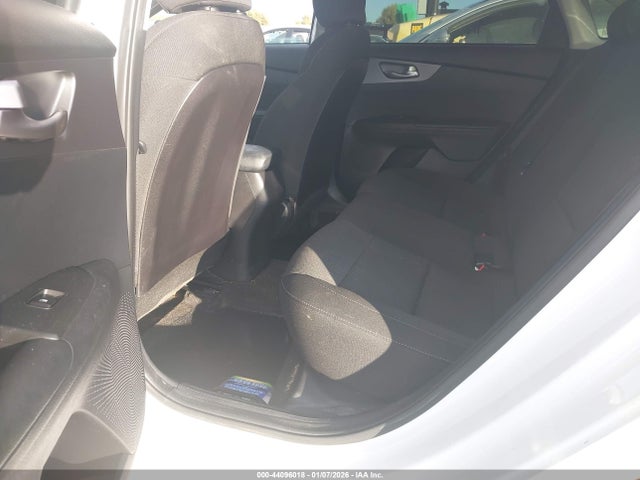 KIA Forte Lxs 2021 3KPF24AD3ME354749 Image 8