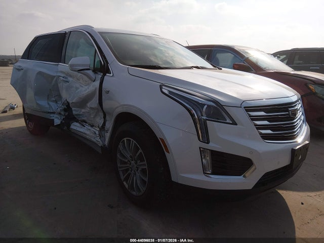2018 CADILLAC XT5 1GYKNCRS6JZ105309 Photo 0