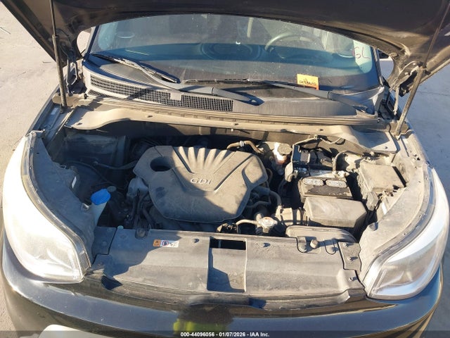 44096056 :رقم المزاد ، KNDJN2A22G7394345 vin ، 2016 Kia Soul مزاد بيع