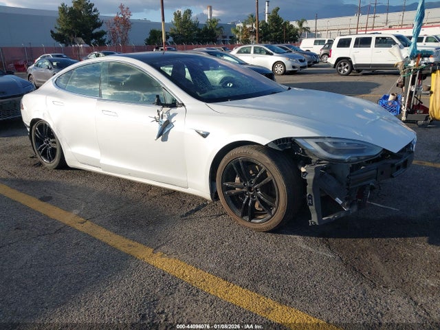 2018 TESLA MODEL S 5YJSA1E22JF293750 Photo 0