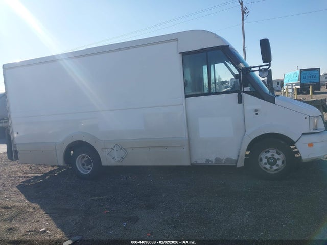 Isuzu Commercial Van 2014 JALB4T171E7W00419 Image 13