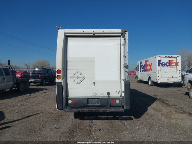Isuzu Commercial Van 2014 JALB4T171E7W00419 Image 15