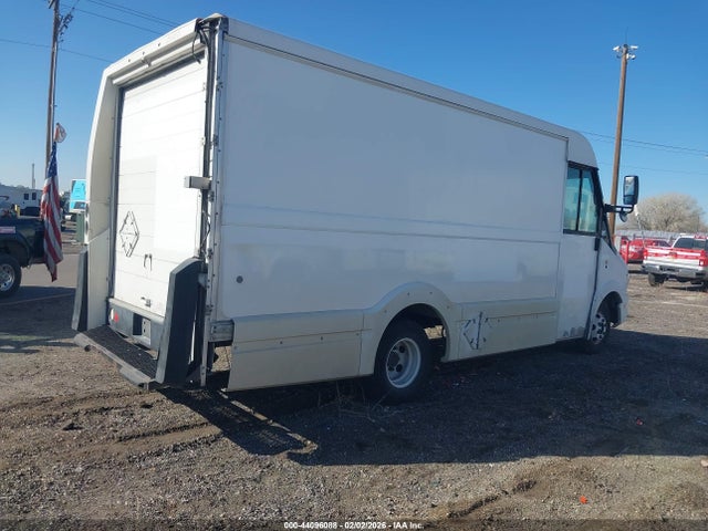 Isuzu Commercial Van 2014 JALB4T171E7W00419 Image 4