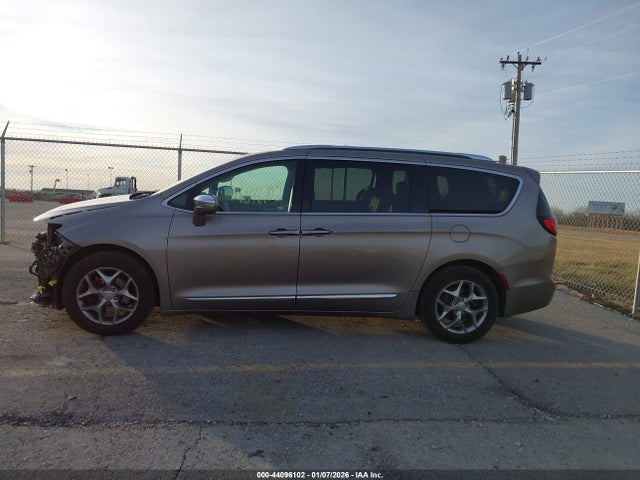 Aukcja sprzedaży 2018 Chrysler Pacifica Limited, vin: 2C4RC1GG3JR227469, numer aukcji: 44096102
