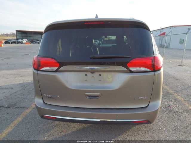 Aukcja sprzedaży 2018 Chrysler Pacifica Limited, vin: 2C4RC1GG3JR227469, numer aukcji: 44096102
