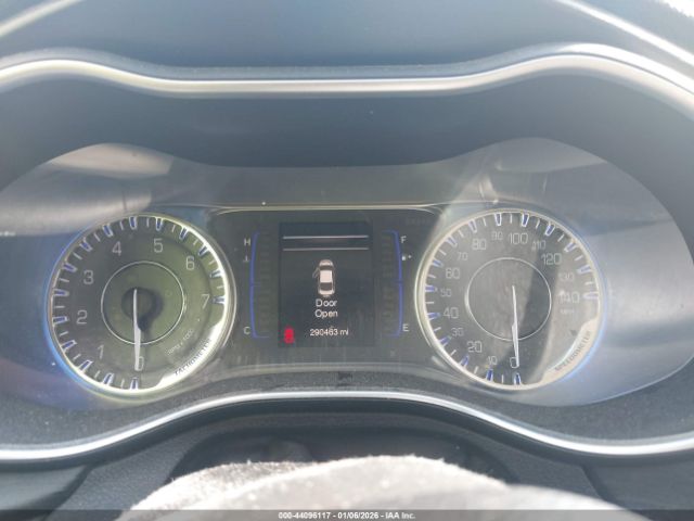 2015 CHRYSLER 200 1C3CCCAB8FN721477 Photo 6