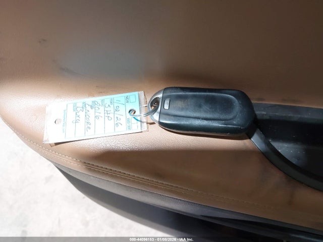 44096153 :رقم المزاد ، KL4CJHSM5HB066563 vin ، 2017 Buick Encore Premium مزاد بيع
