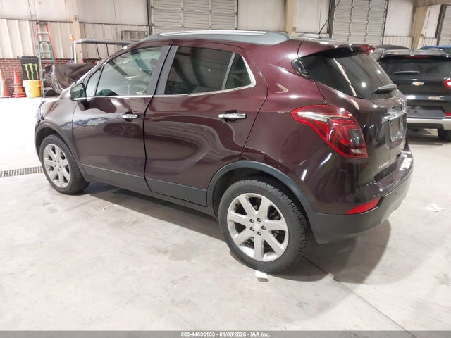 44096153 :رقم المزاد ، KL4CJHSM5HB066563 vin ، 2017 Buick Encore Premium مزاد بيع