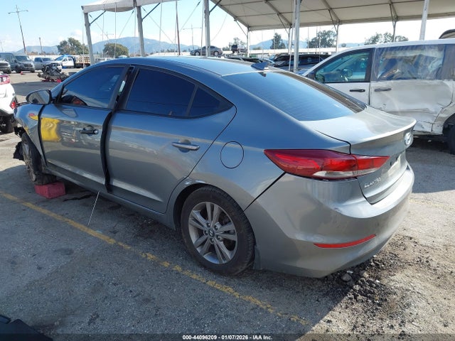KMHD84LF8JU623373 Hyundai ELANTRA SEL