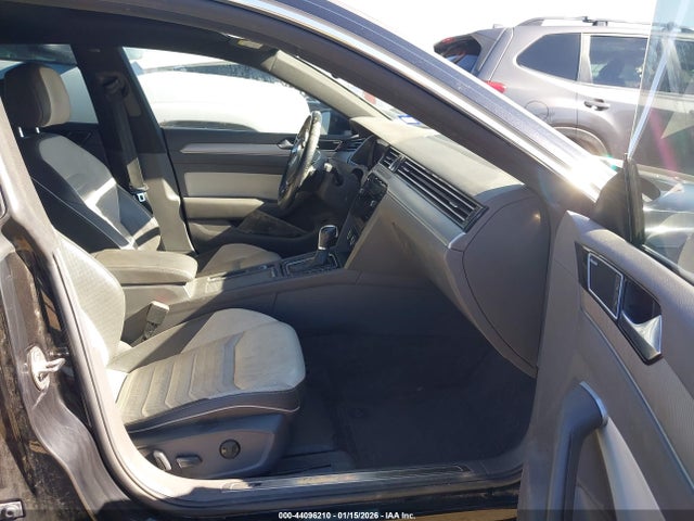 2019 VOLKSWAGEN ARTEON WVWTR7AN0KE000639 Photo 4