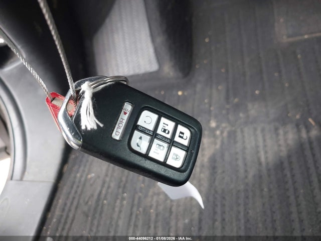 5FNRL6H95JB010899 Honda Odyssey Elite