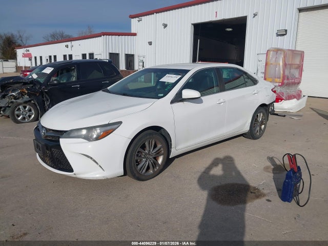 Toyota CAMRY SE 2016 4T1BF1FK5GU533210 Image 2