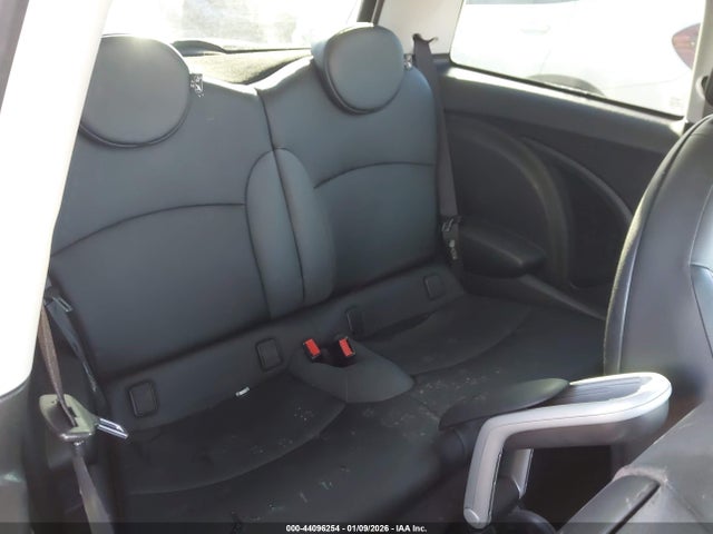 2007 MINI COOPER S WMWMF73507TL88837 Photo 7