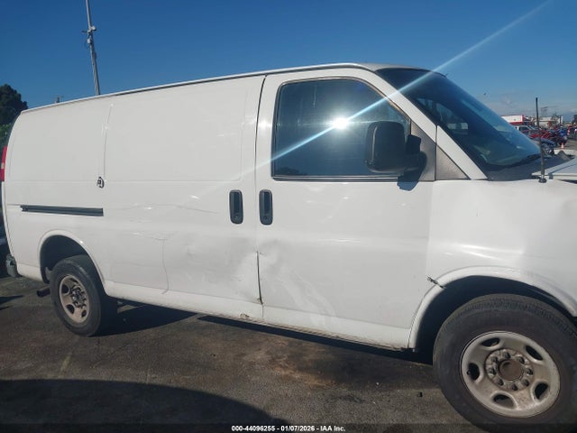 Chevrolet Express G2500 2014 1GCWGFCA8E1201465 Image 13