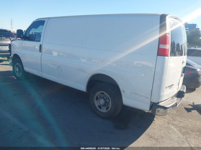 Chevrolet Express G2500 2014 1GCWGFCA8E1201465 Image 3