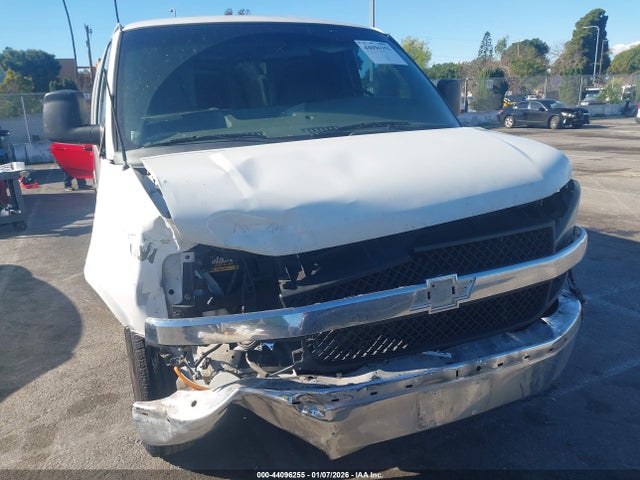Chevrolet Express G2500 2014 1GCWGFCA8E1201465 Image 6