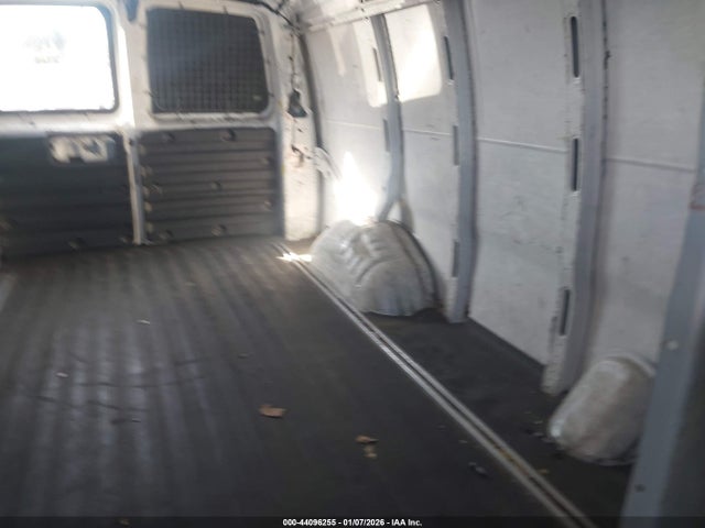 Chevrolet Express G2500 2014 1GCWGFCA8E1201465 Image 8