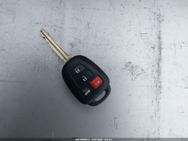 5YFBURHEXFP263029 Toyota Corolla Le Plus