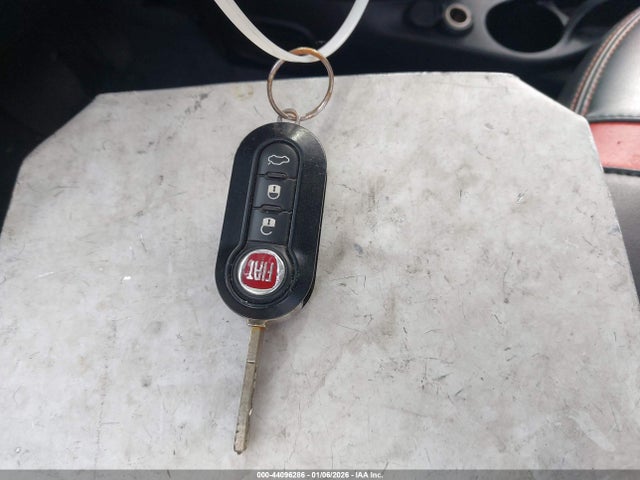 2015 FIAT 500E 3C3CFFGE0FT555501 Photo 10