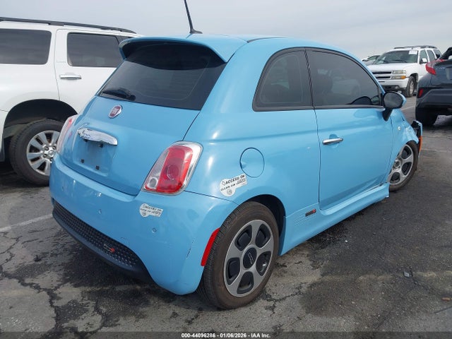 2015 FIAT 500E 3C3CFFGE0FT555501 Photo 3