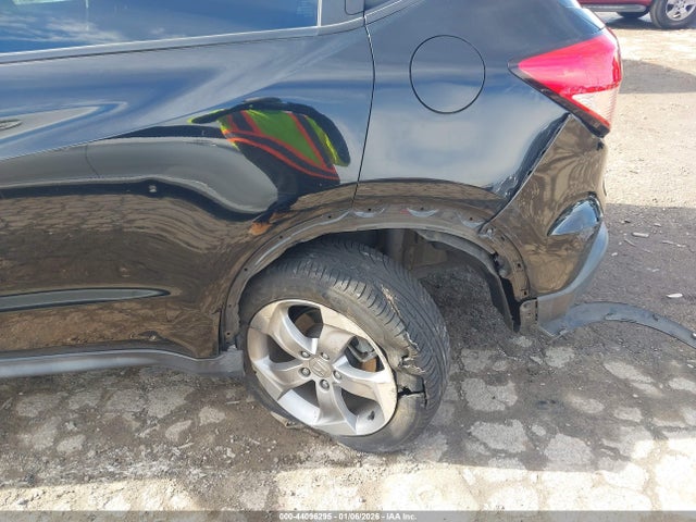 3CZRU5H38JM717889 Honda HR-V LX