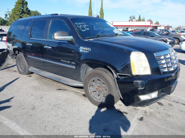 2011 CADILLAC ESCALADE ESV 1GYS3HEF2BR217425 Photo 0