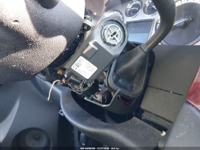 2011 CADILLAC ESCALADE ESV 1GYS3HEF2BR217425 Photo 5