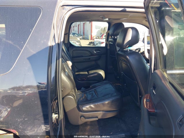 2011 CADILLAC ESCALADE ESV 1GYS3HEF2BR217425 Photo 7
