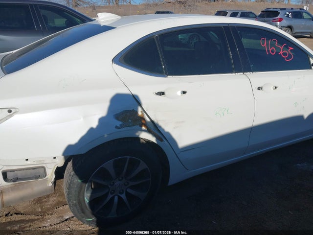 Acura TLX 2015 19UUB1F30FA025522 Image 18