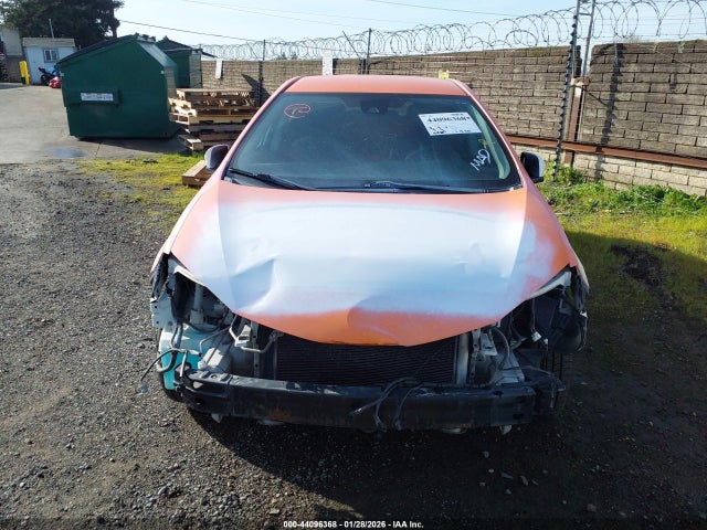 5YFBURHE9HP631252 Toyota COROLLA LE