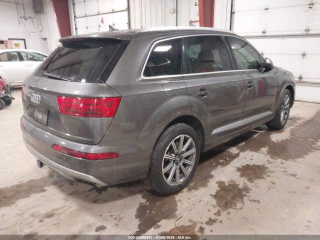 2019 AUDI Q7 WA1VAAF75KD003219 Photo 3