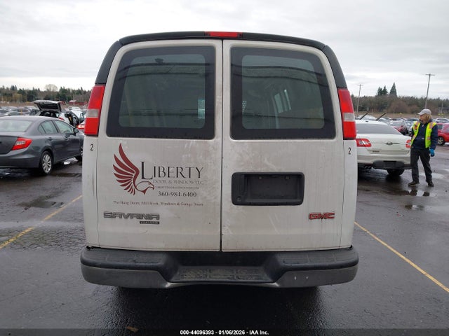 GMC Savana 2500 Work Van 2016 1GTW7AFF2G1903696 Image 16