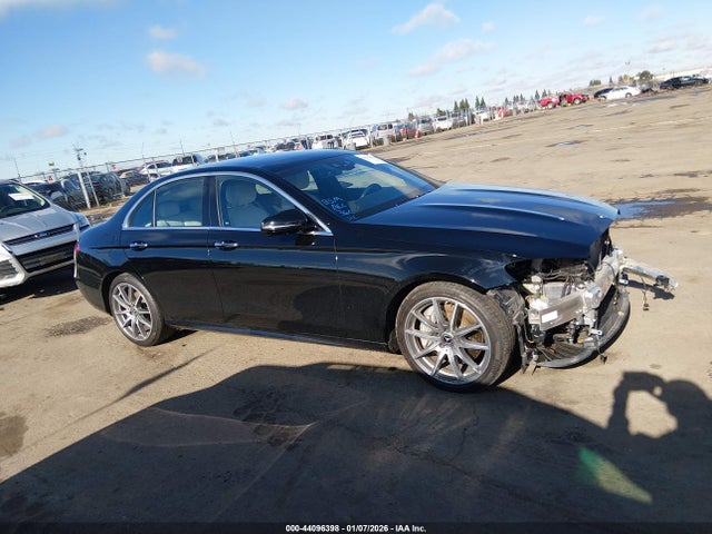Mercedes-Benz E 350 2022 W1KZF8DB6NB090207 Image 14