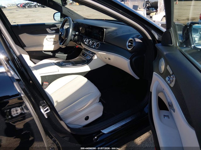 Mercedes-Benz E 350 2022 W1KZF8DB6NB090207 Image 5