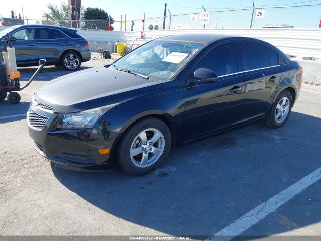 Chevrolet Cruze 1lt Auto 2014 1G1PC5SBXE7360322 Image 2
