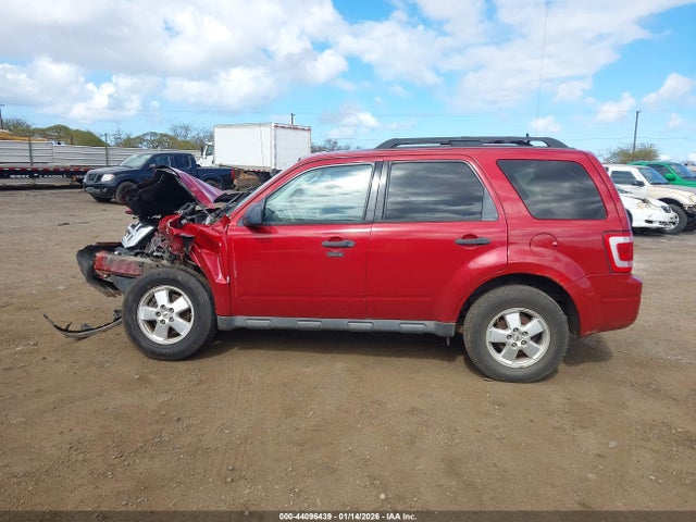44096439 :رقم المزاد ، 1FMCU0DG7AKD45858 vin ، 2010 Ford Escape Xlt مزاد بيع
