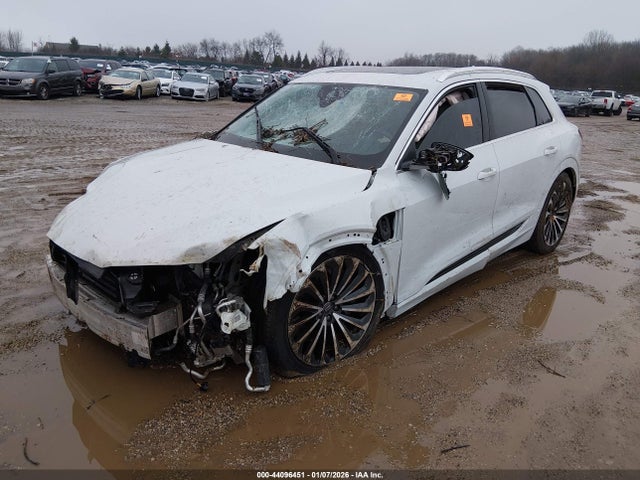 2019 AUDI E-TRON WA1VABGE3KB022897 Photo 1
