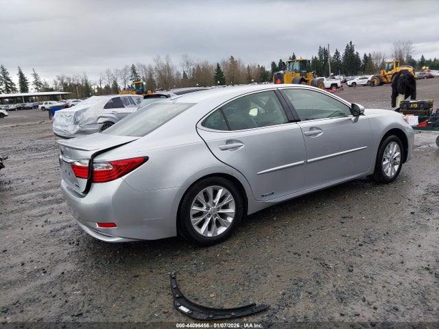 Lexus ES 300H 2014 JTHBW1GG8E2068864 Image 4